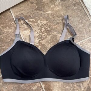 Momcozy Omni maternity nursing bra